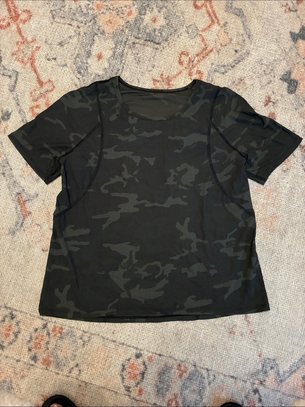 Vintage ✨ Lululemon athletica Short Sleeve Camo Tee - Black/Charcoal
